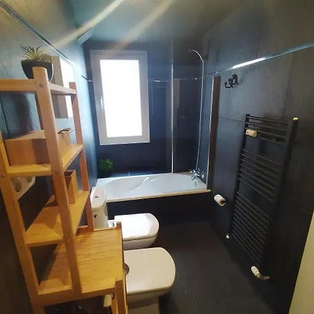 Riverside Flat León